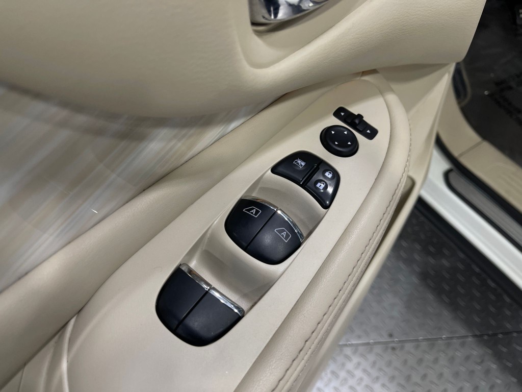 2017 Nissan Murano Image 15