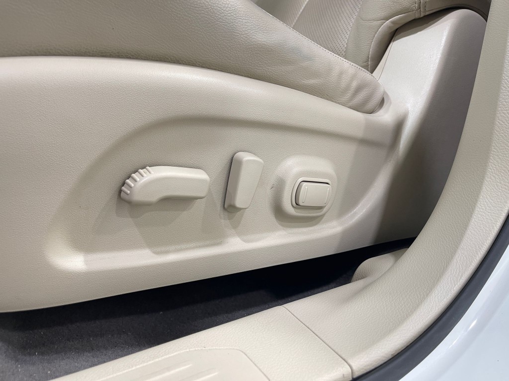 2017 Nissan Murano Image 16