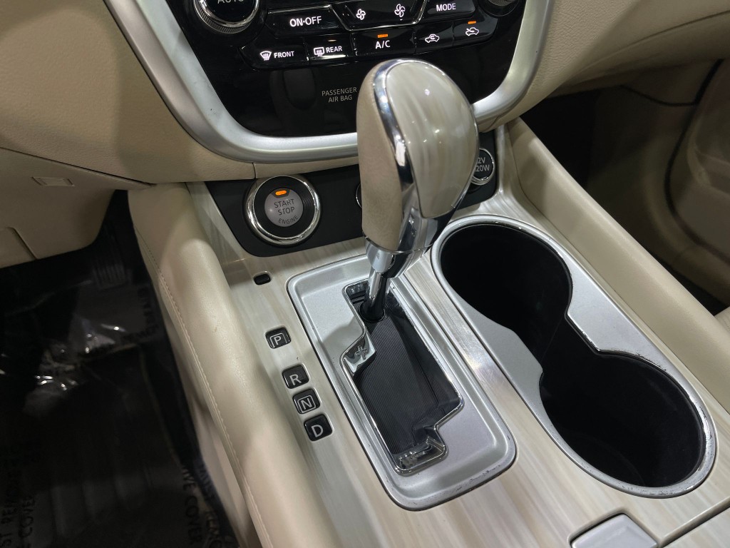 2017 Nissan Murano Image 28