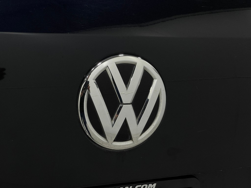 2017 Volkswagen Touareg Image 37