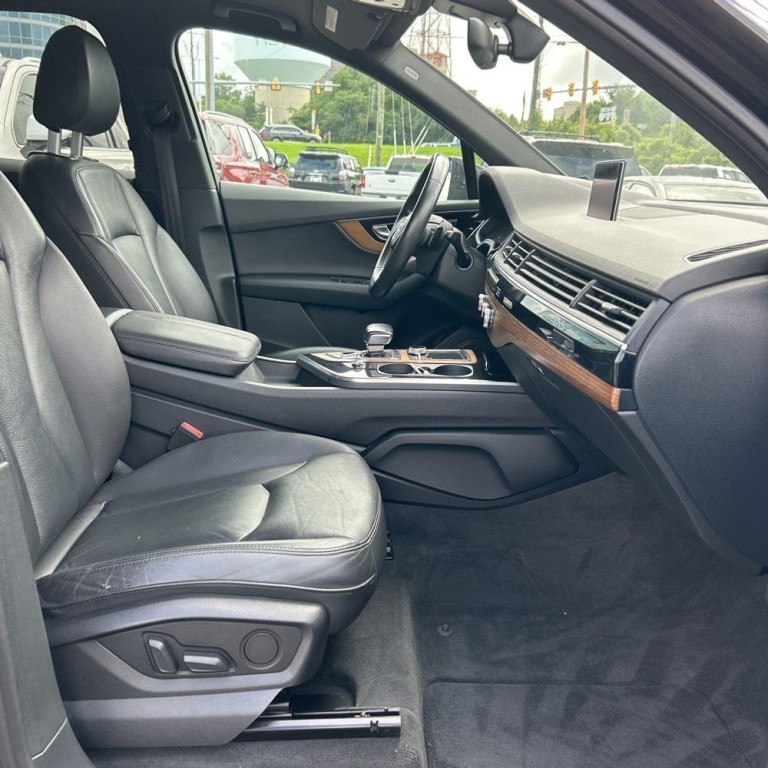2017 Audi Q7 Image 8