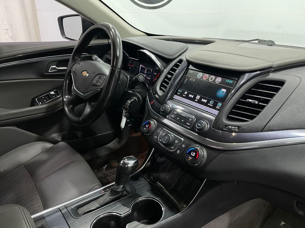 2017 Chevrolet Impala Image 17