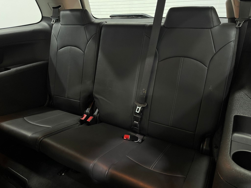 2017 GMC Acadia Image 30