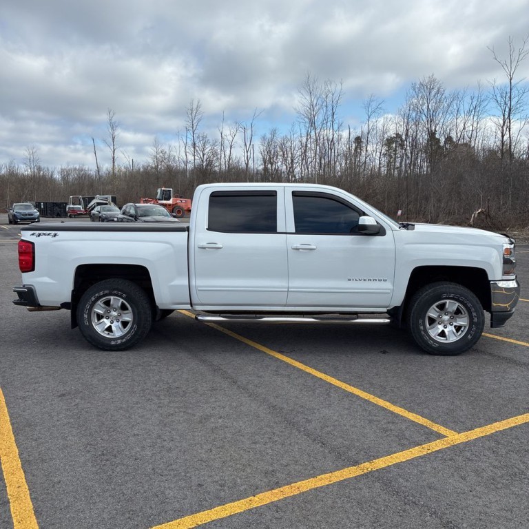 2017 Chevrolet Silverado 1500 Image 3
