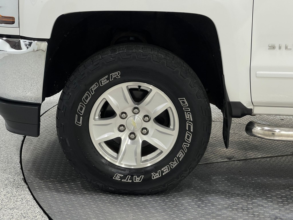 2017 Chevrolet Silverado 1500 Image 32