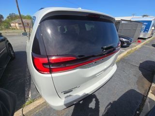 2021 Chrysler Pacifica Image 5