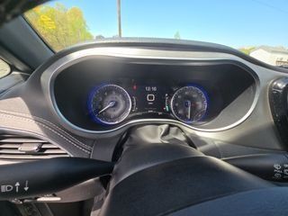 2021 Chrysler Pacifica Image 9