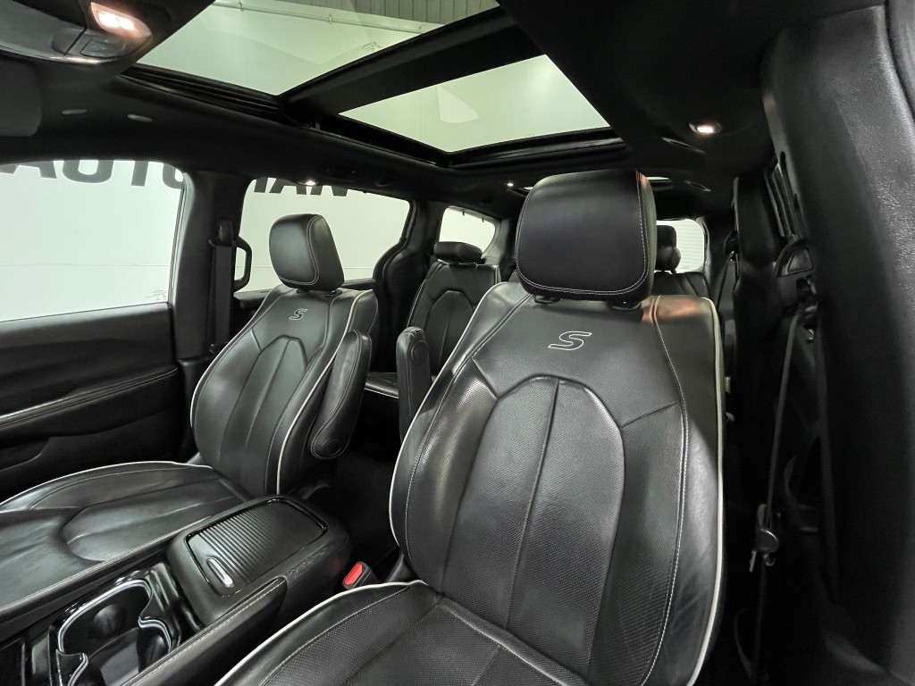 2021 Chrysler Pacifica Image 14