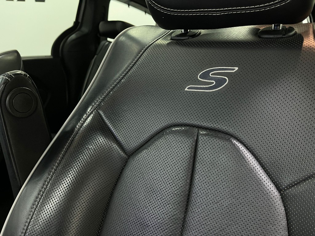 2021 Chrysler Pacifica Image 18