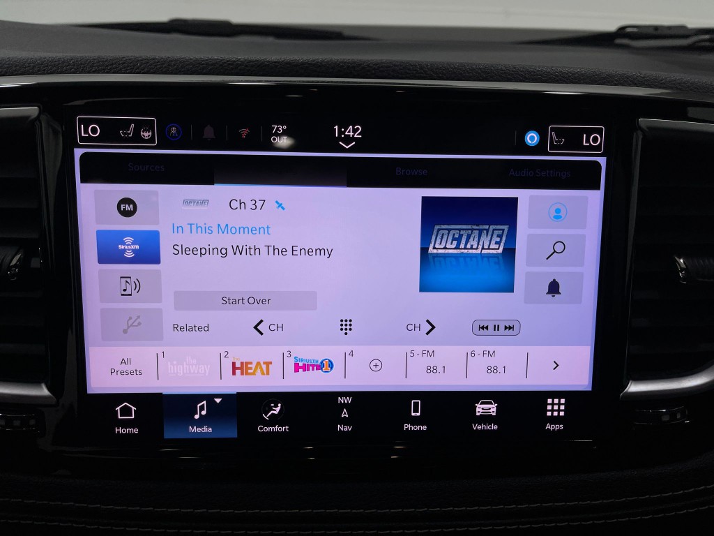 2021 Chrysler Pacifica Image 25