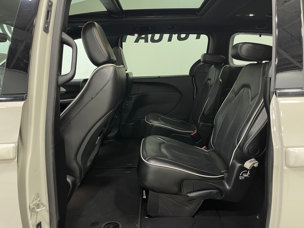 2021 Chrysler Pacifica Image 31