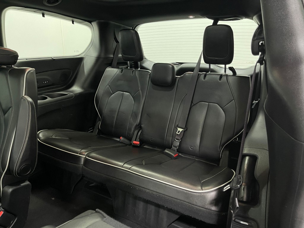 2021 Chrysler Pacifica Image 32