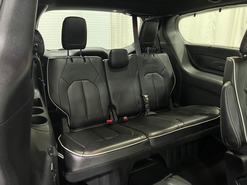 2021 Chrysler Pacifica Image 33