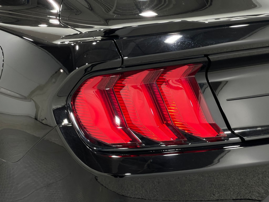 2021 Ford Mustang Image 33