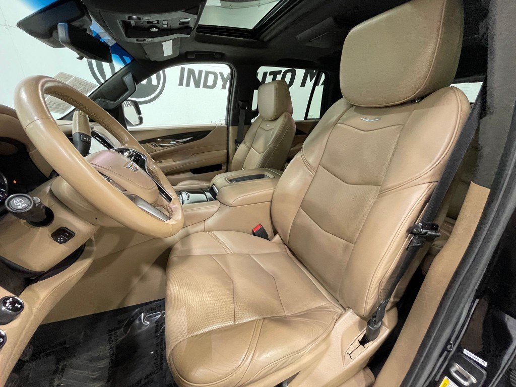 2019 Cadillac Escalade Image 16