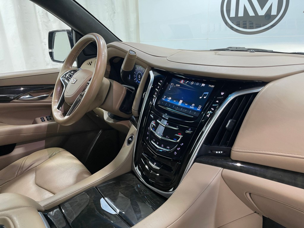 2019 Cadillac Escalade Image 22