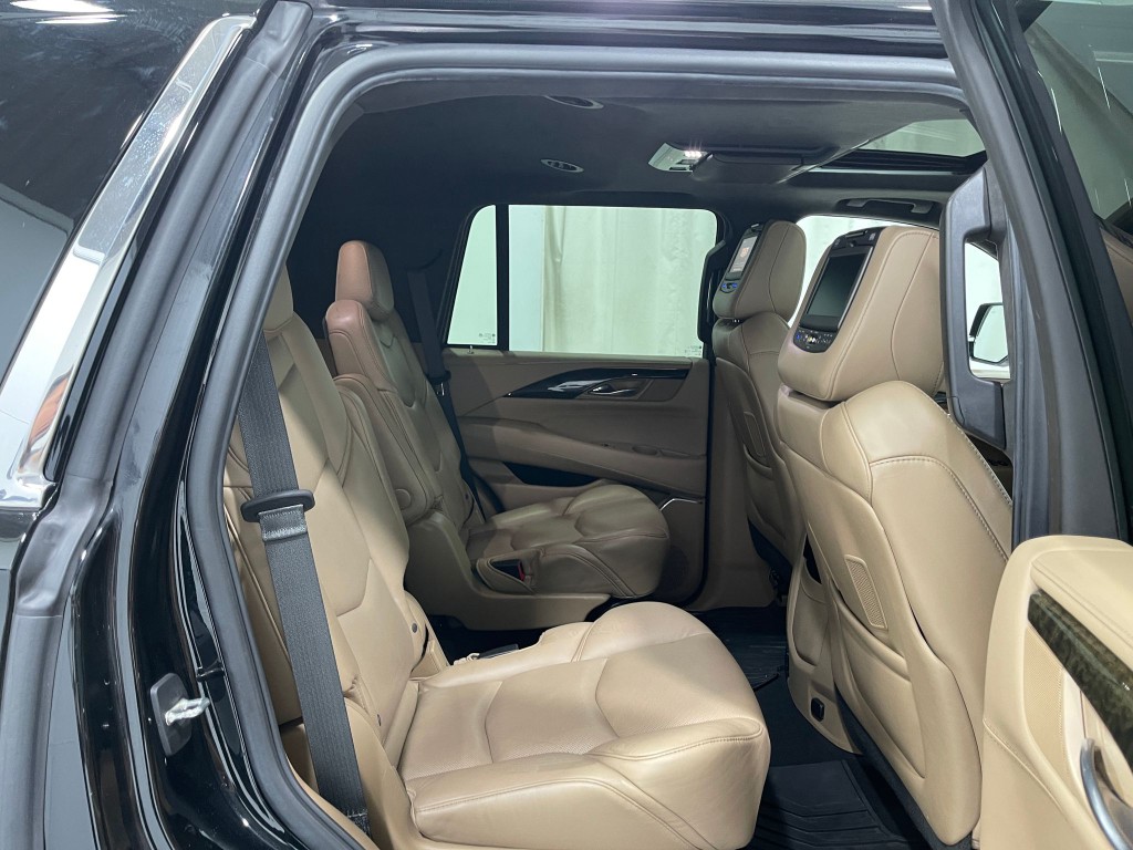 2019 Cadillac Escalade Image 34