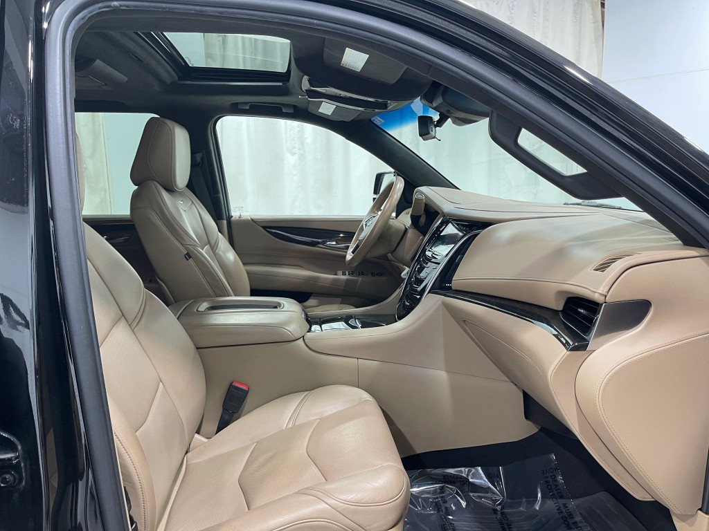 2019 Cadillac Escalade Image 35