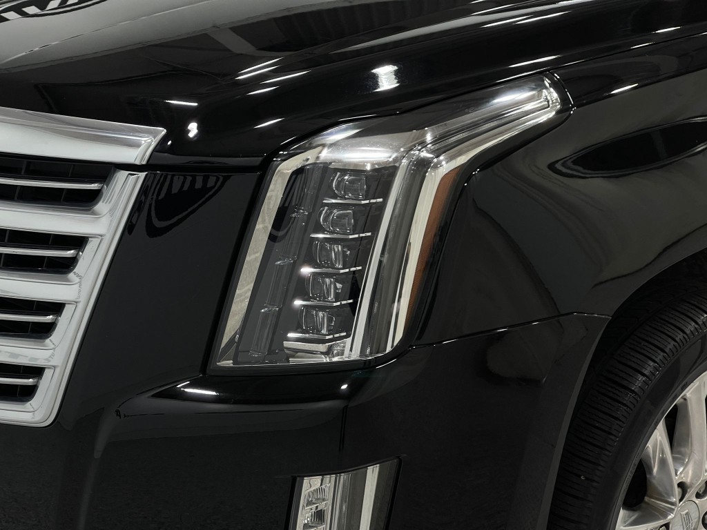 2019 Cadillac Escalade Image 36