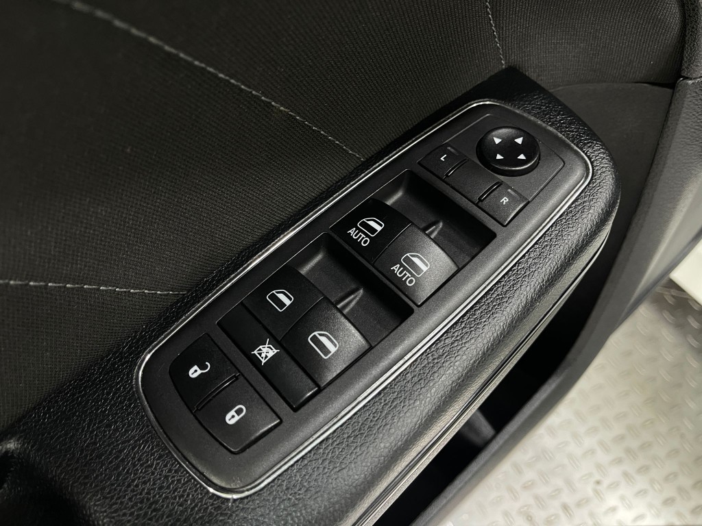 2019 Dodge Charger Image 15