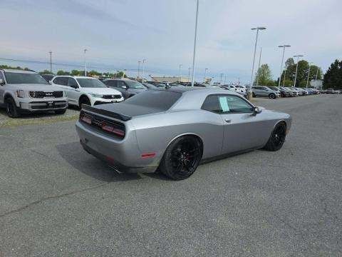 2018 Dodge Challenger Image 3