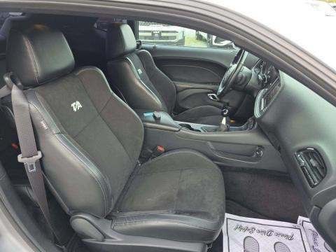 2018 Dodge Challenger Image 6
