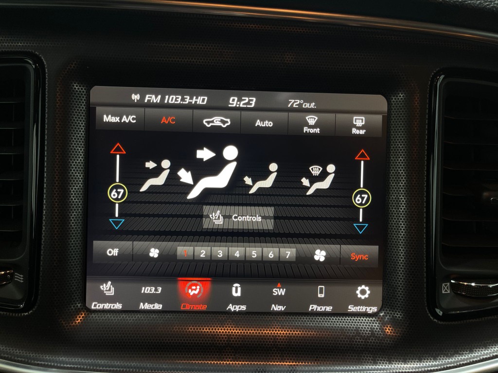 2018 Dodge Challenger Image 26