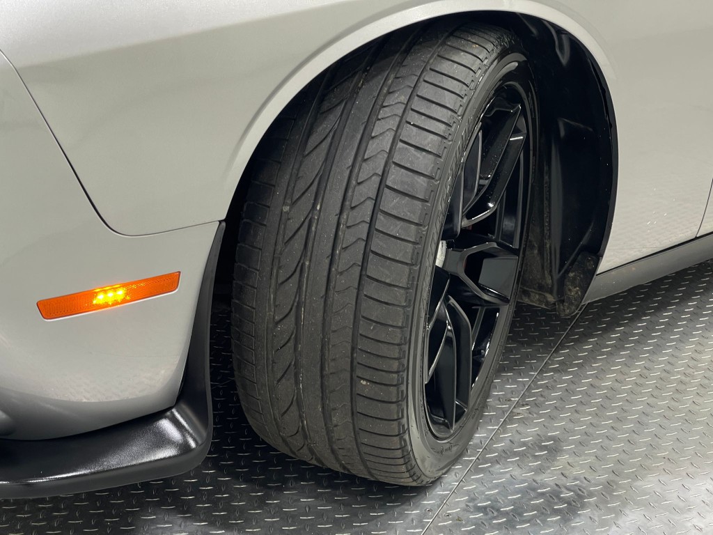 2018 Dodge Challenger Image 37