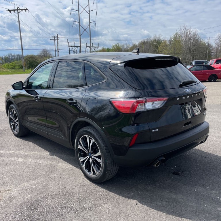2021 Ford Escape Image 4
