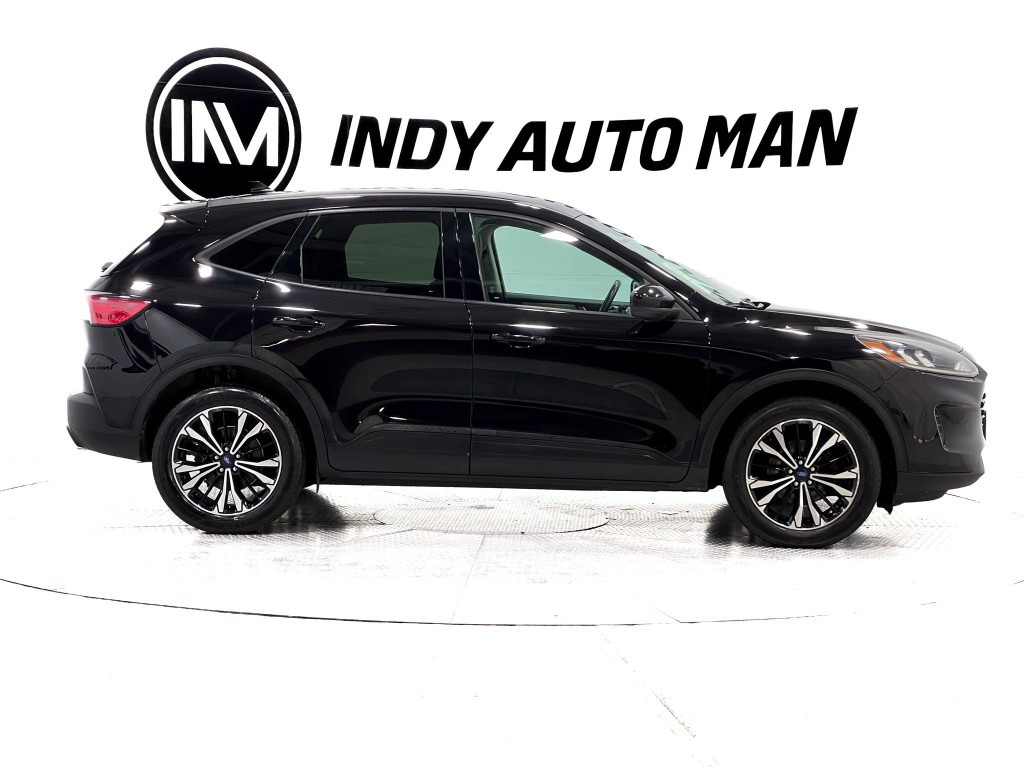 2021 Ford Escape Image 3