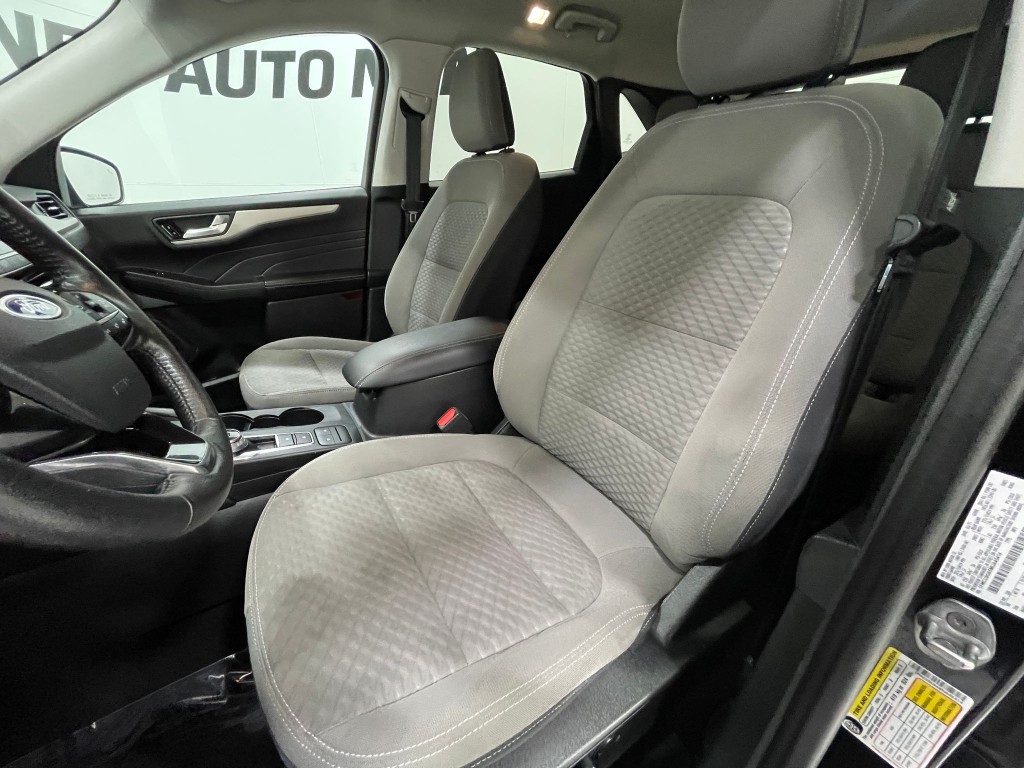 2021 Ford Escape Image 12
