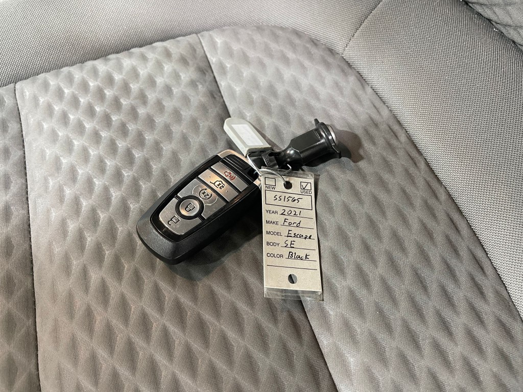 2021 Ford Escape Image 35