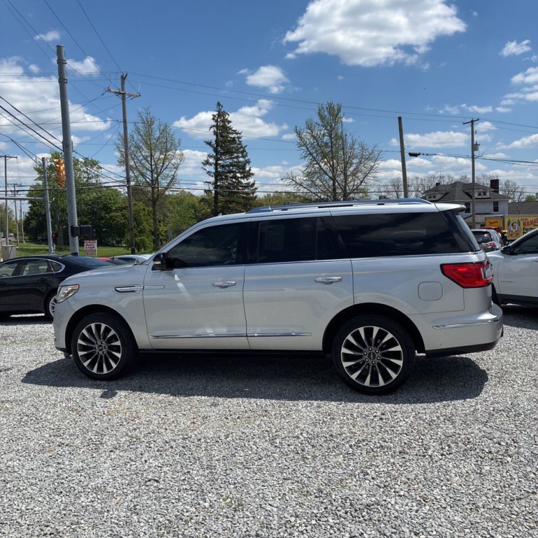 2019 Lincoln Navigator Image 4