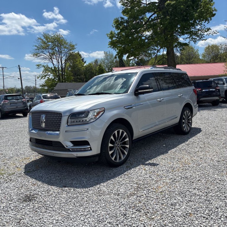 2019 Lincoln Navigator Image 2