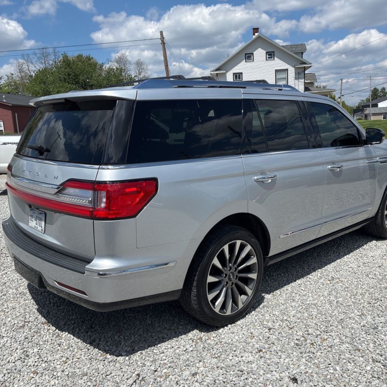 2019 Lincoln Navigator Image 3