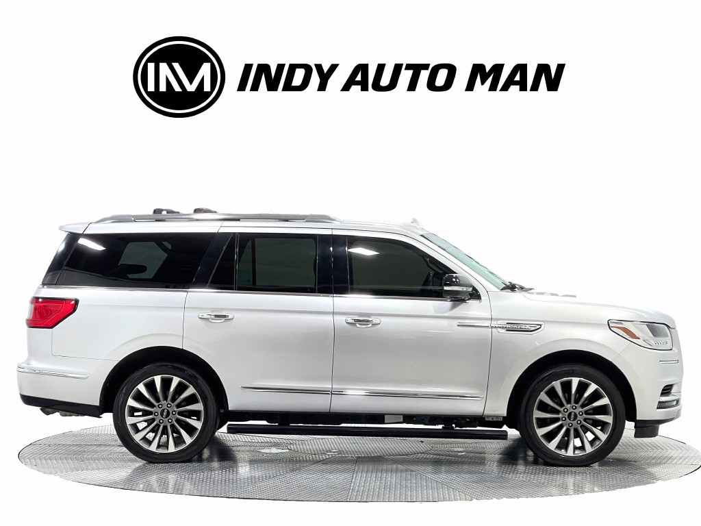 2019 Lincoln Navigator Image 3