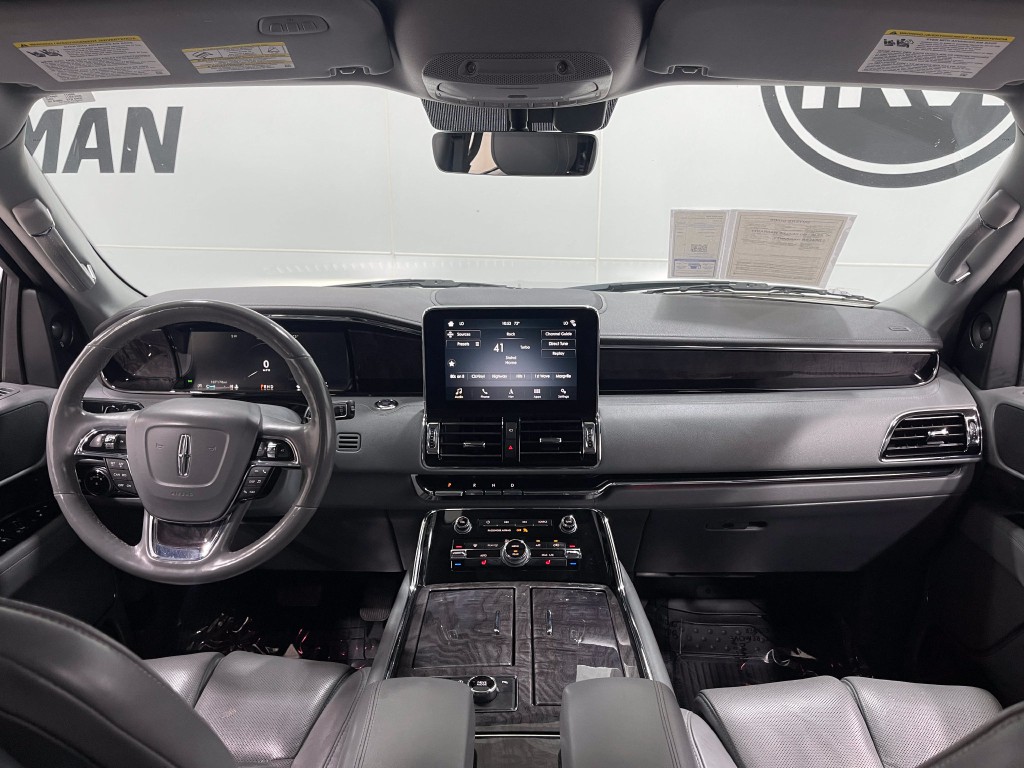 2019 Lincoln Navigator Image 18