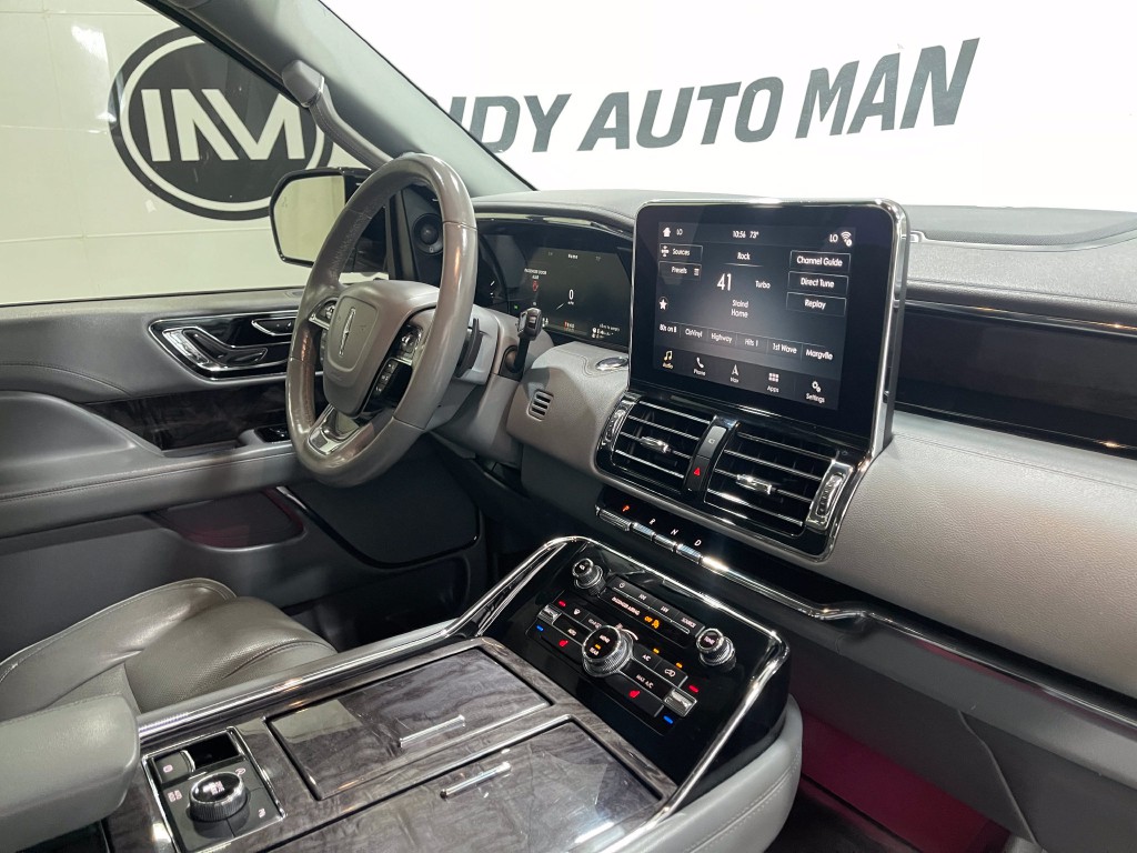2019 Lincoln Navigator Image 19