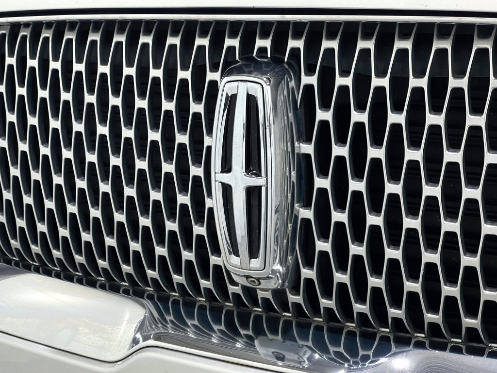 2019 Lincoln Navigator Image 39