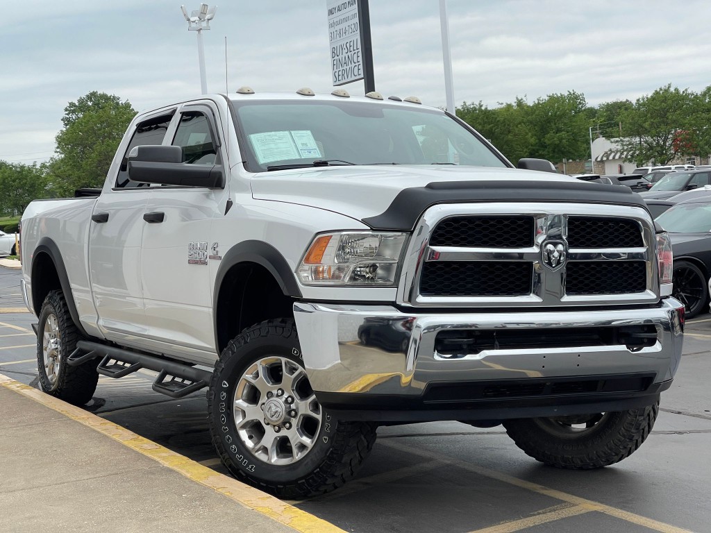 2018 RAM 2500 Image 2