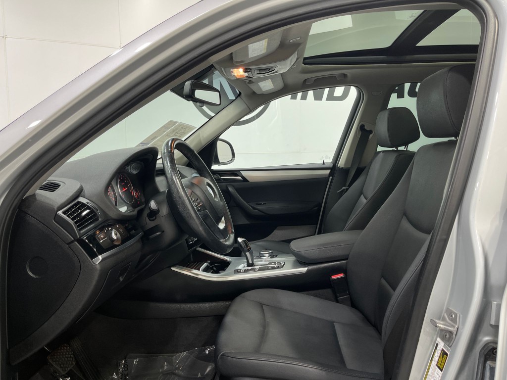 2017 BMW X3 Image 13