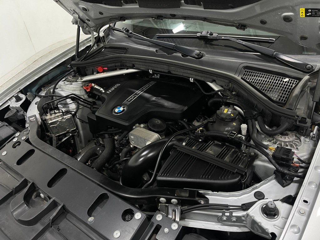 2017 BMW X3 Image 28