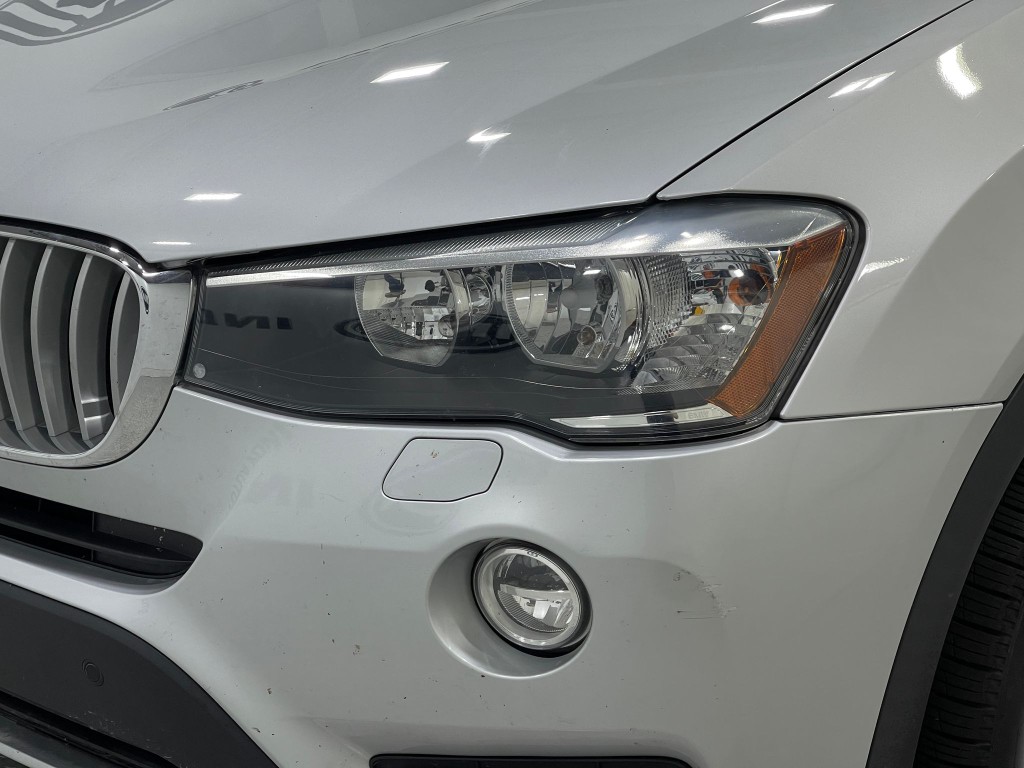 2017 BMW X3 Image 33