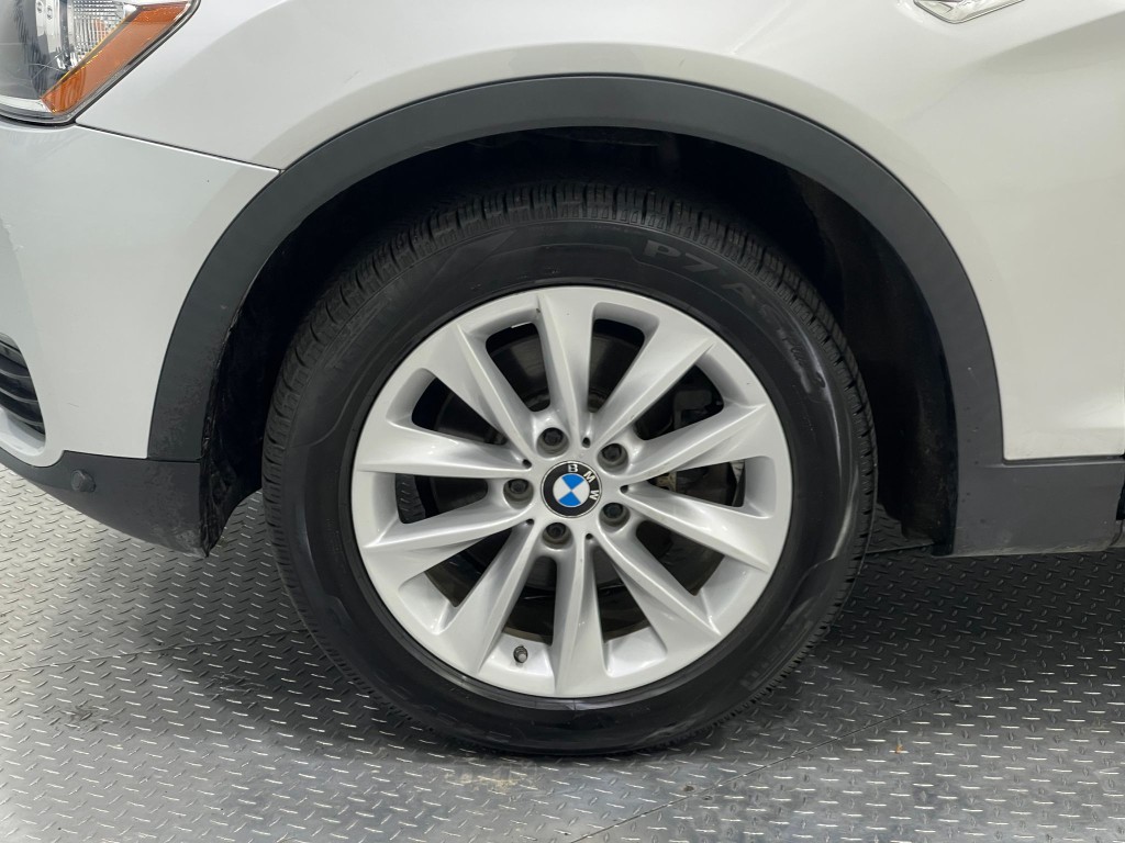 2017 BMW X3 Image 35