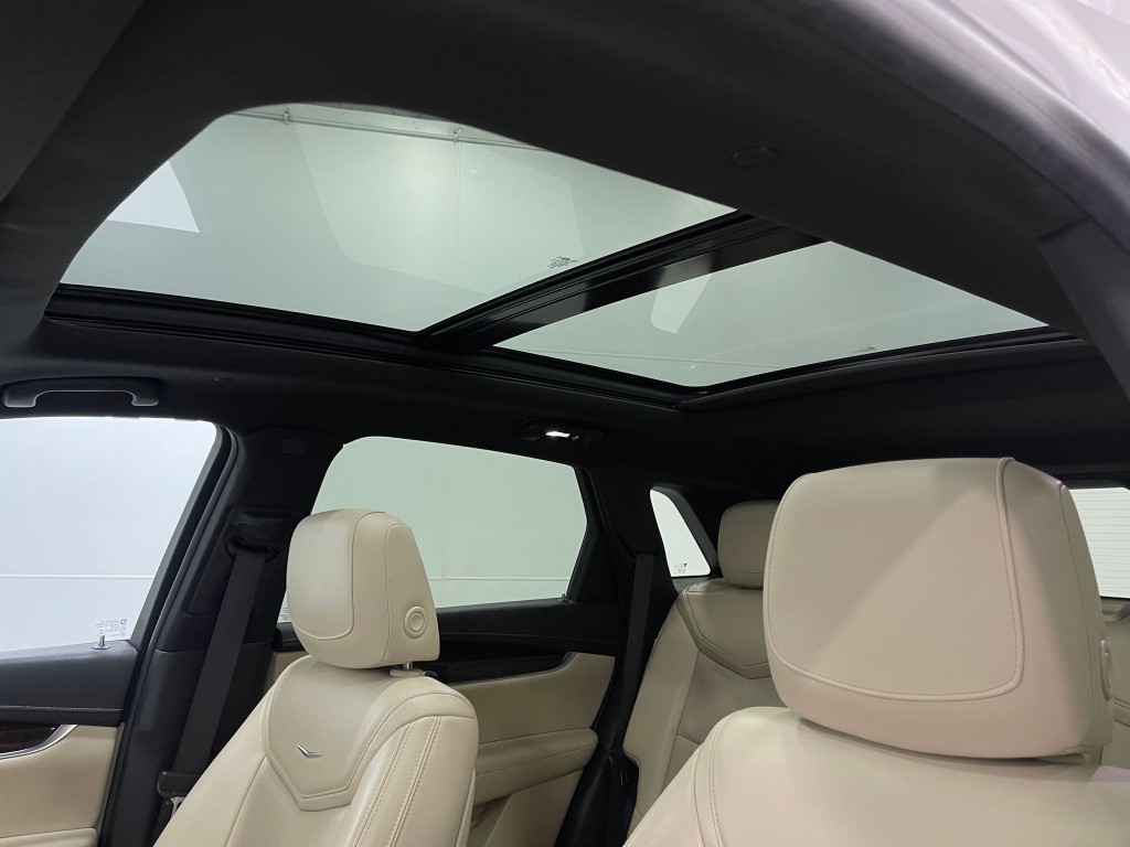2017 Cadillac XT5 Image 12