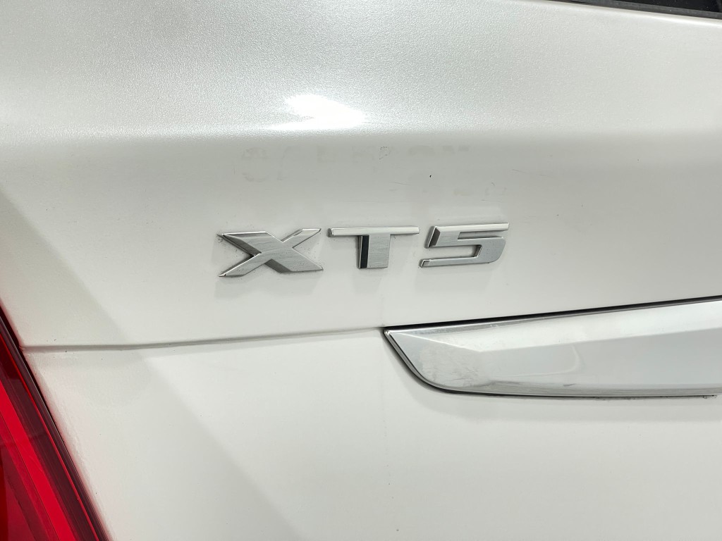 2017 Cadillac XT5 Image 39