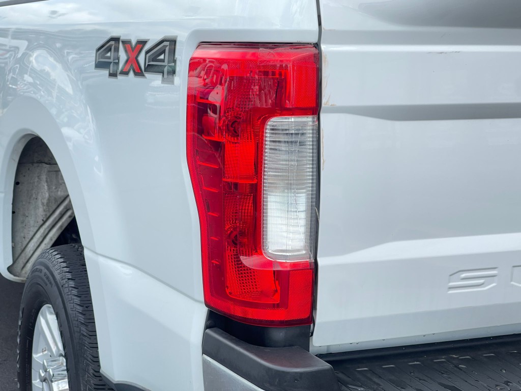 2017 Ford F-250 Image 28