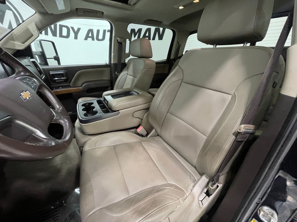 2017 Chevrolet Silverado 1500 Image 11