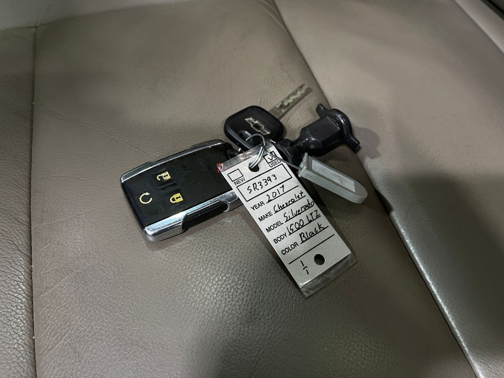 2017 Chevrolet Silverado 1500 Image 33