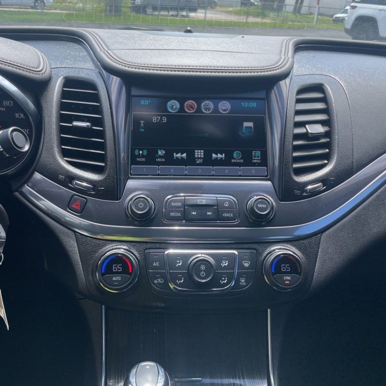 2017 Chevrolet Impala Image 8